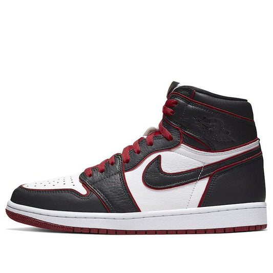 Air Jordan 1 Retro High OG 'Bloodline'  555088-062 Classic Sneakers